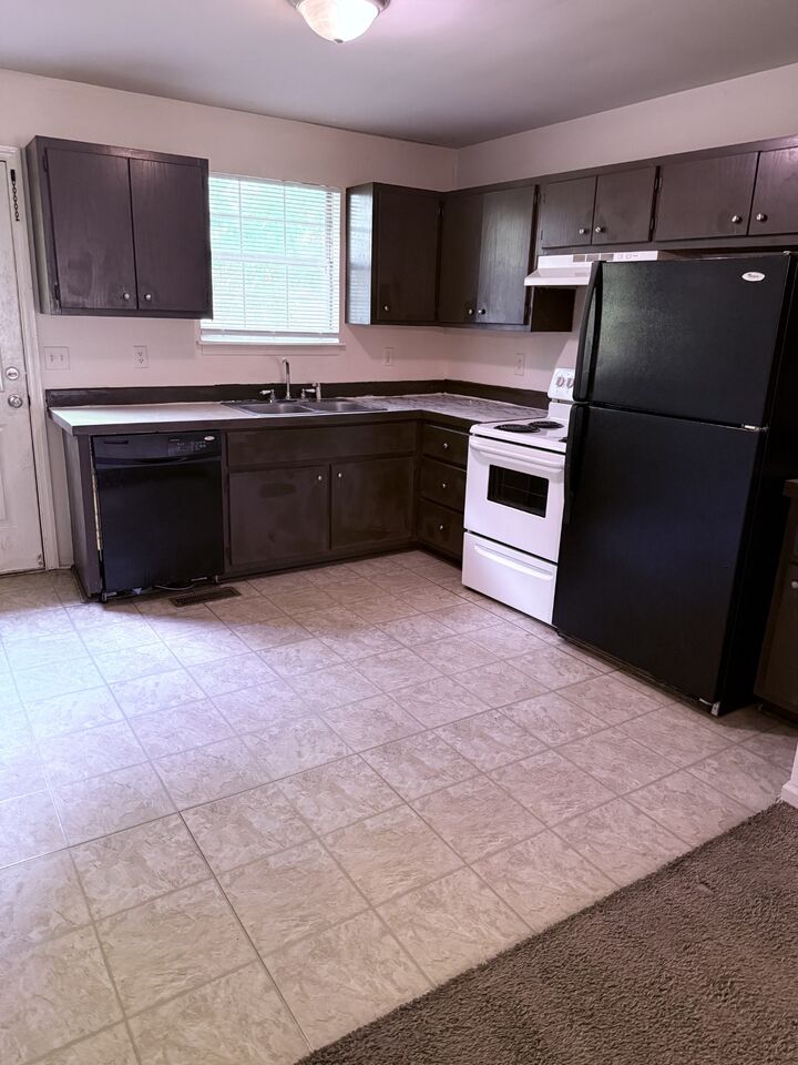 Property Photo:  2033 Old Greenbrier Pike  TN 37073 