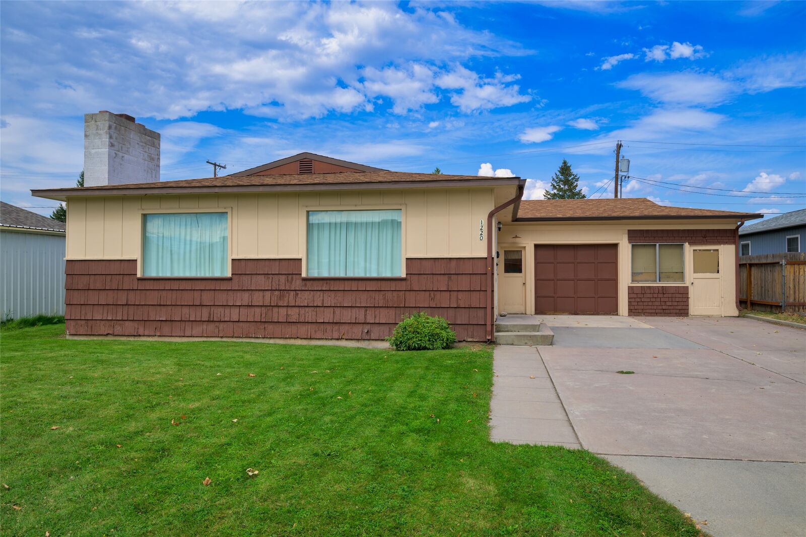 Property Photo: 1220 North Avenue W MT 59801