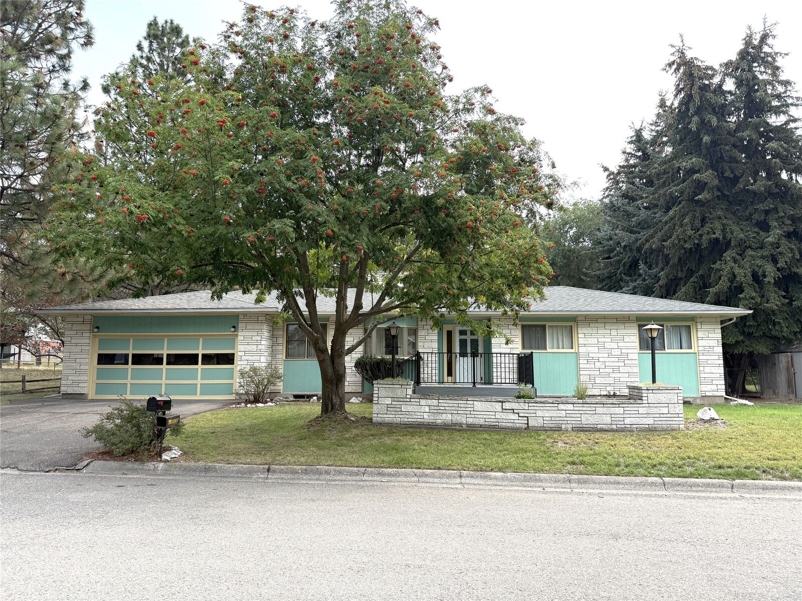 Property Photo: 1625 Sunflower Drive MT 59802