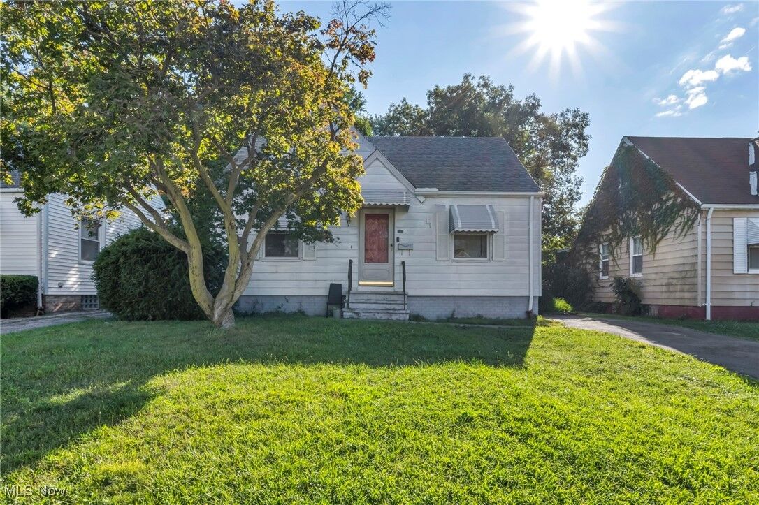 Property Photo: 3915 E 177th Street OH 44128
