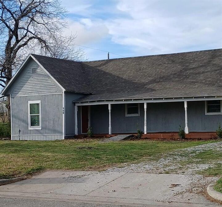 Photo de la propriété:  308 Ash Street  TX 76036 