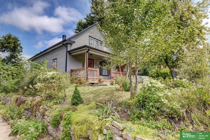 Property Photo:  5530 Leavenworth Street  NE 68106 