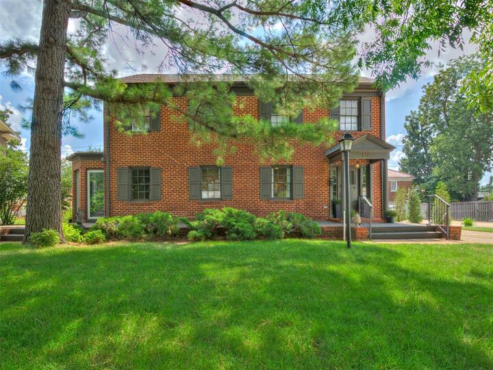 Property Photo:  616 NE 15th Street  OK 73104 