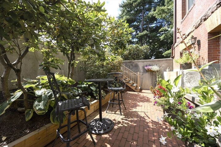 Property Photo:  112 Washington Park 1  MA 02460 