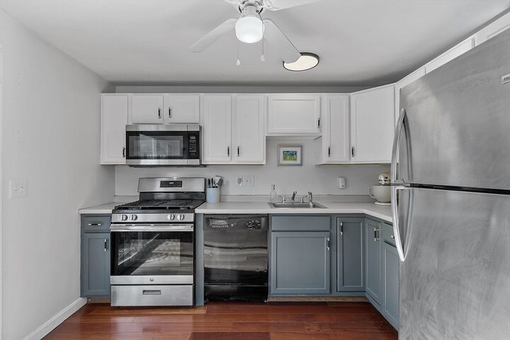 Property Photo:  60 Liberty St 3  MA 01851 