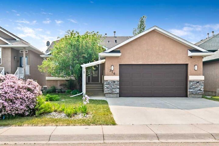 316 Lineham Acres Drive NW  High River AB T1V 1W7 photo