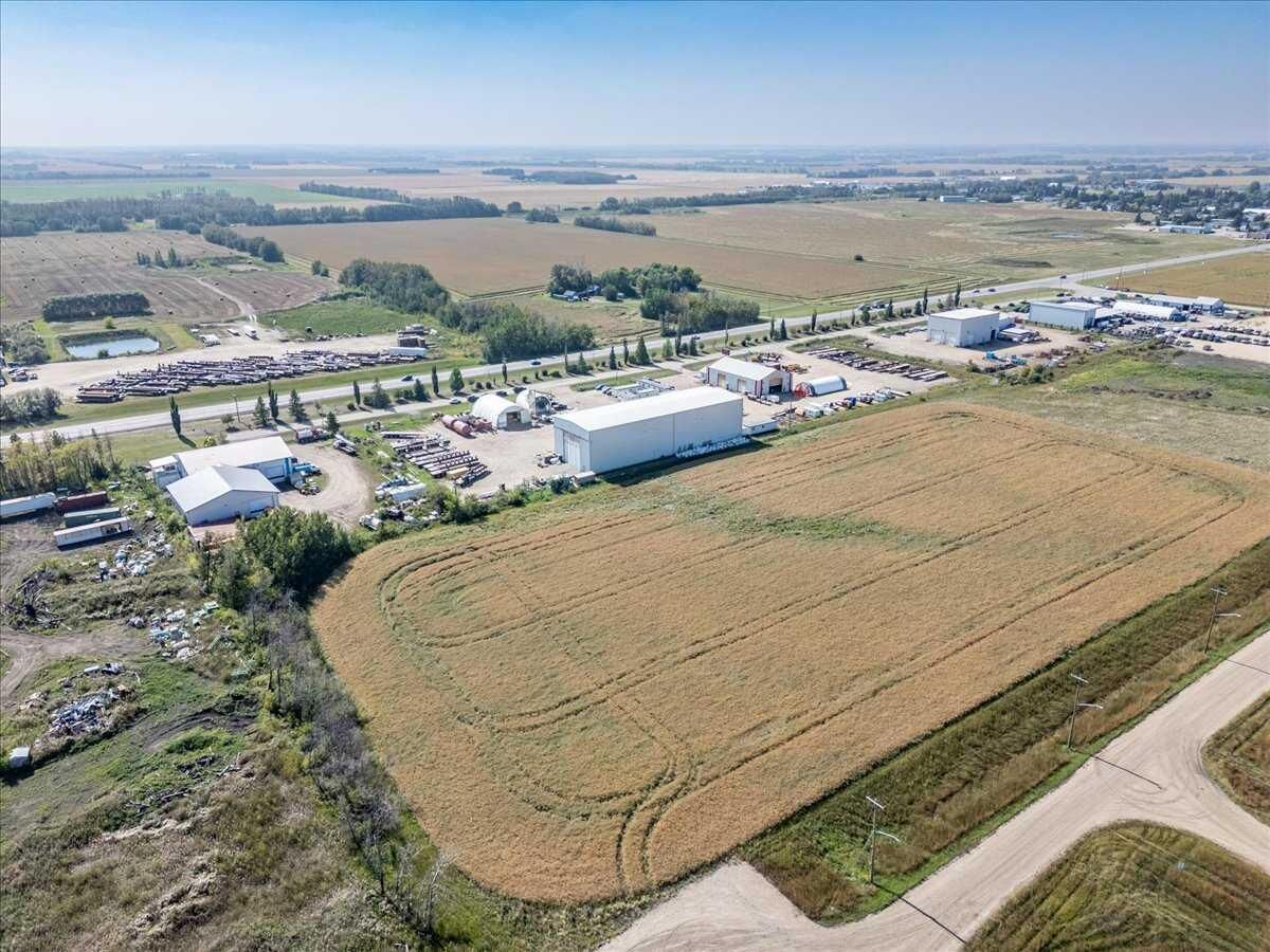 Property Photo:  Lot 1, Block 1 Plan 1722074  AB T0C 0V0 