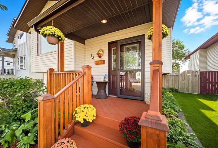 Photo de la propriété: 131 Sabre Road AB T4S 2H7