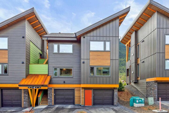 209 Stewart Creek Rise 201H  Canmore AB T1W 0N9 photo