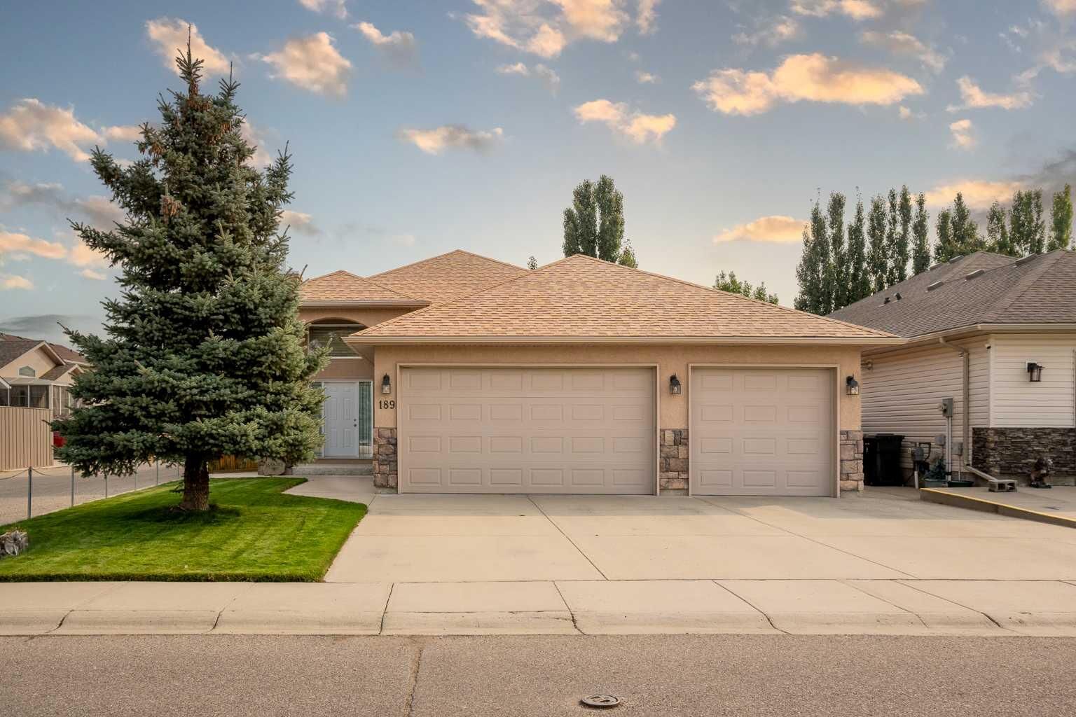 Property Photo:  189 Grizzly Terrace N  AB T1H 6V3 