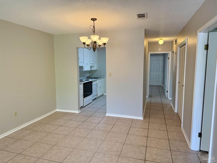 Property Photo: 708 Bayshore Dr #4 FL 32507