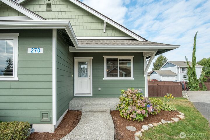 Property Photo:  270  Lewis Place  WA 98284 