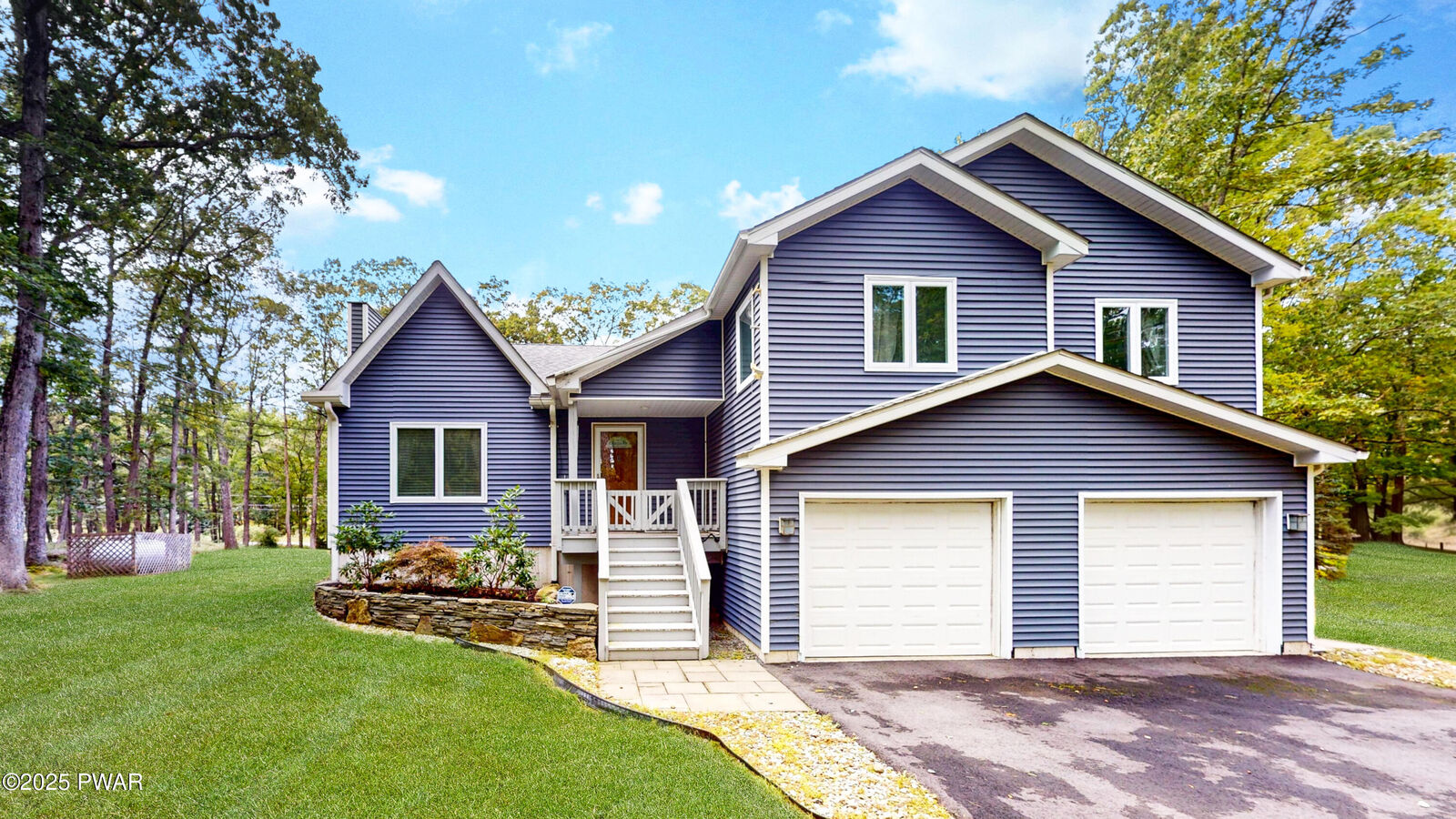 Property Photo:  808 Tanager Court  PA 18428 