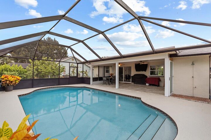 Property Photo: 2179 SE Stargrass Street FL 34984