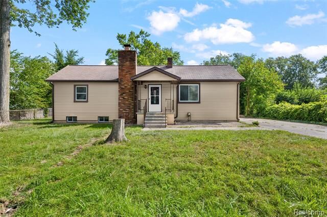 Property Photo:  21632 Jacksonville Street  MI 48336 