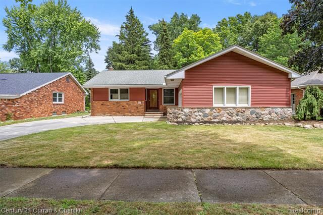 Property Photo: 6200 Burger Street MI 48127