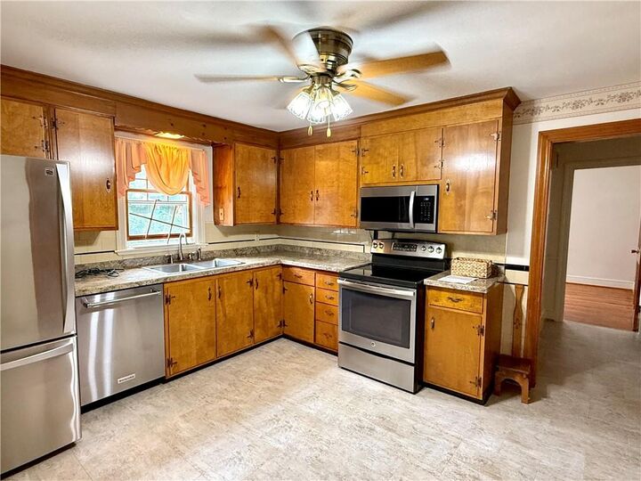 Property Photo:  167 Forest Avenue  RI 02910 