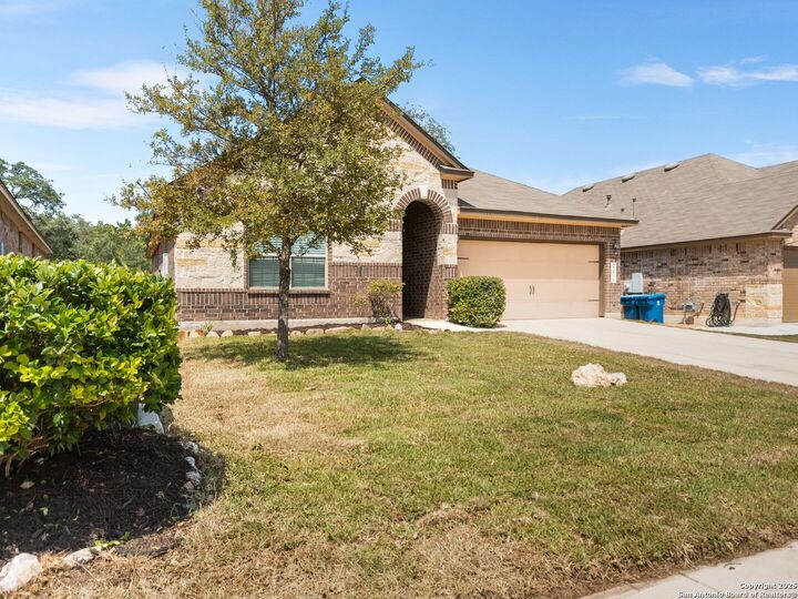 Property Photo: 22611 Carriage Bush TX 78261