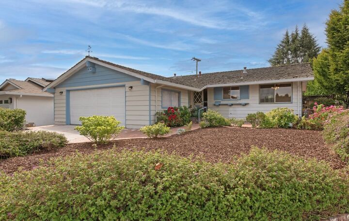 Property Photo:  1098 Noriega Avenue  CA 94086 