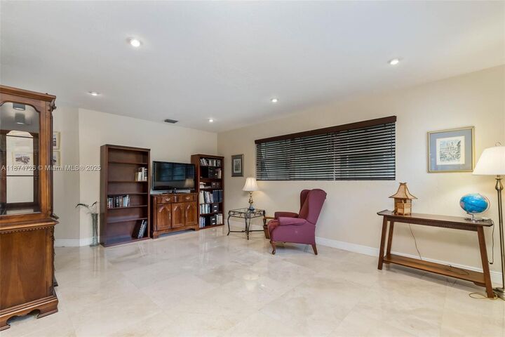 Property Photo: 13901 SW 78th Pl FL 33158