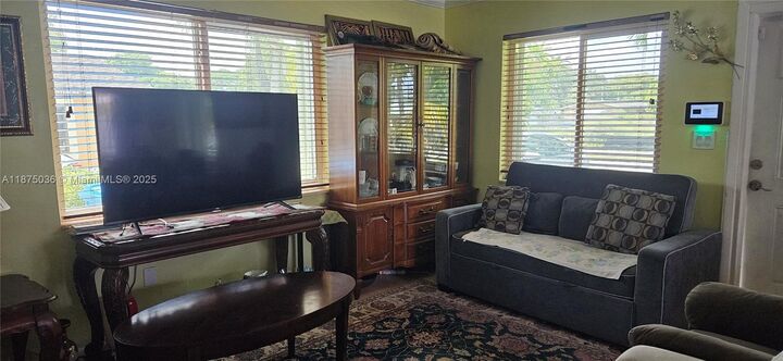 Property Photo: 5704 SW 37th St FL 33023