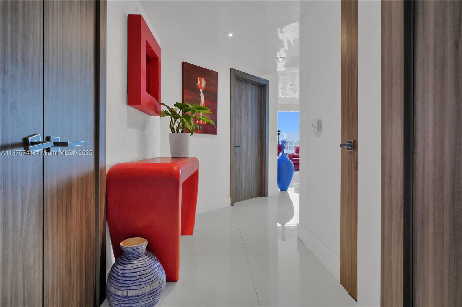 Property Photo:  4779 Collins Ave 1805  FL 33140 