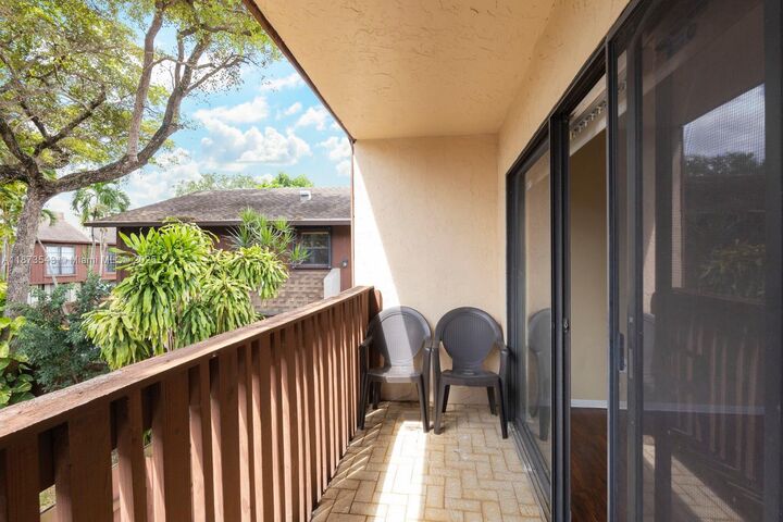 Property Photo: 6924 SW 114th Pl H56 FL 33173