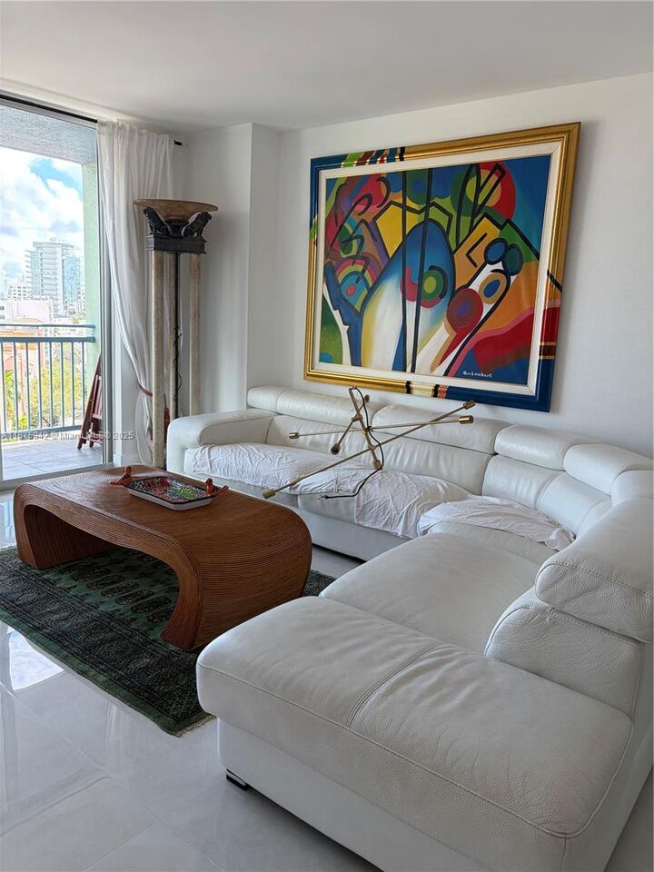 Property Photo:  90 Alton Rd 1007  FL 33139 