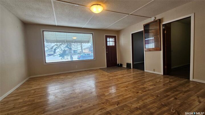 Property Photo:  217 9th Avenue NW  SK S9H 1A6 