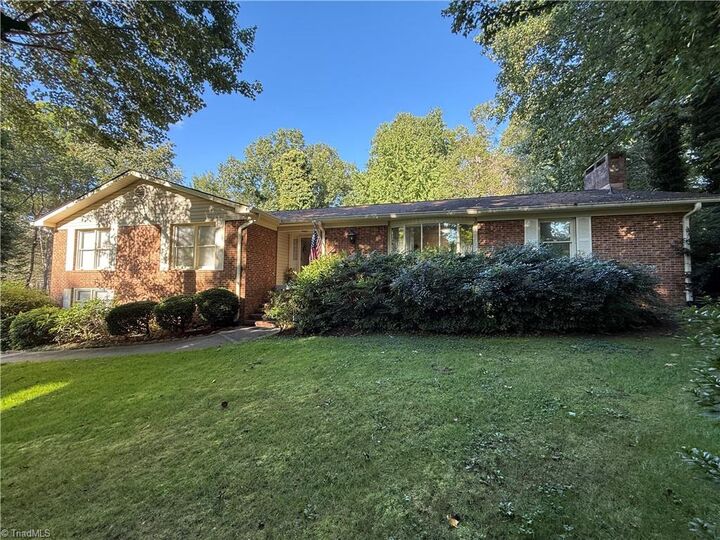 Property Photo: 130 Victoria Circle NC 28659