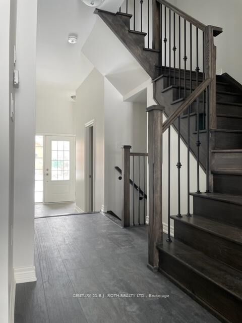 Property Photo: 5 Churchlea Mews ON L3V 8K9
