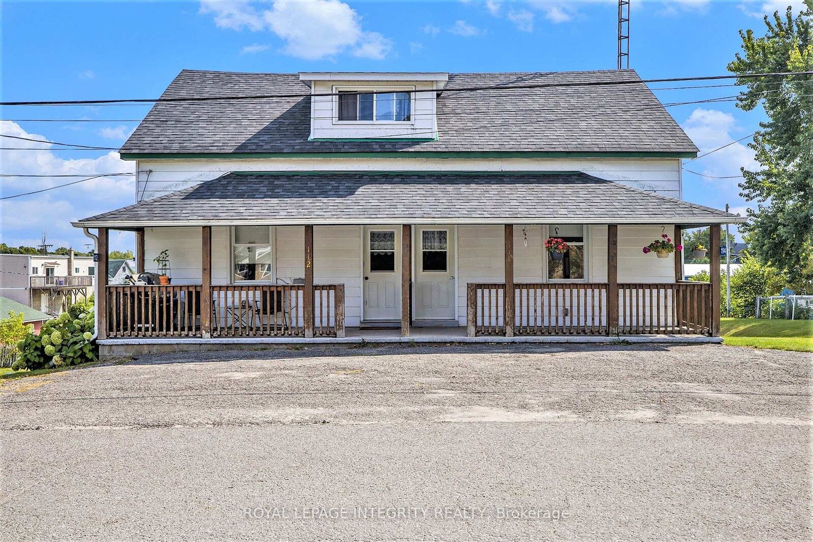 Property Photo:  112,114 Clarence Street  ON K0G 1K0 