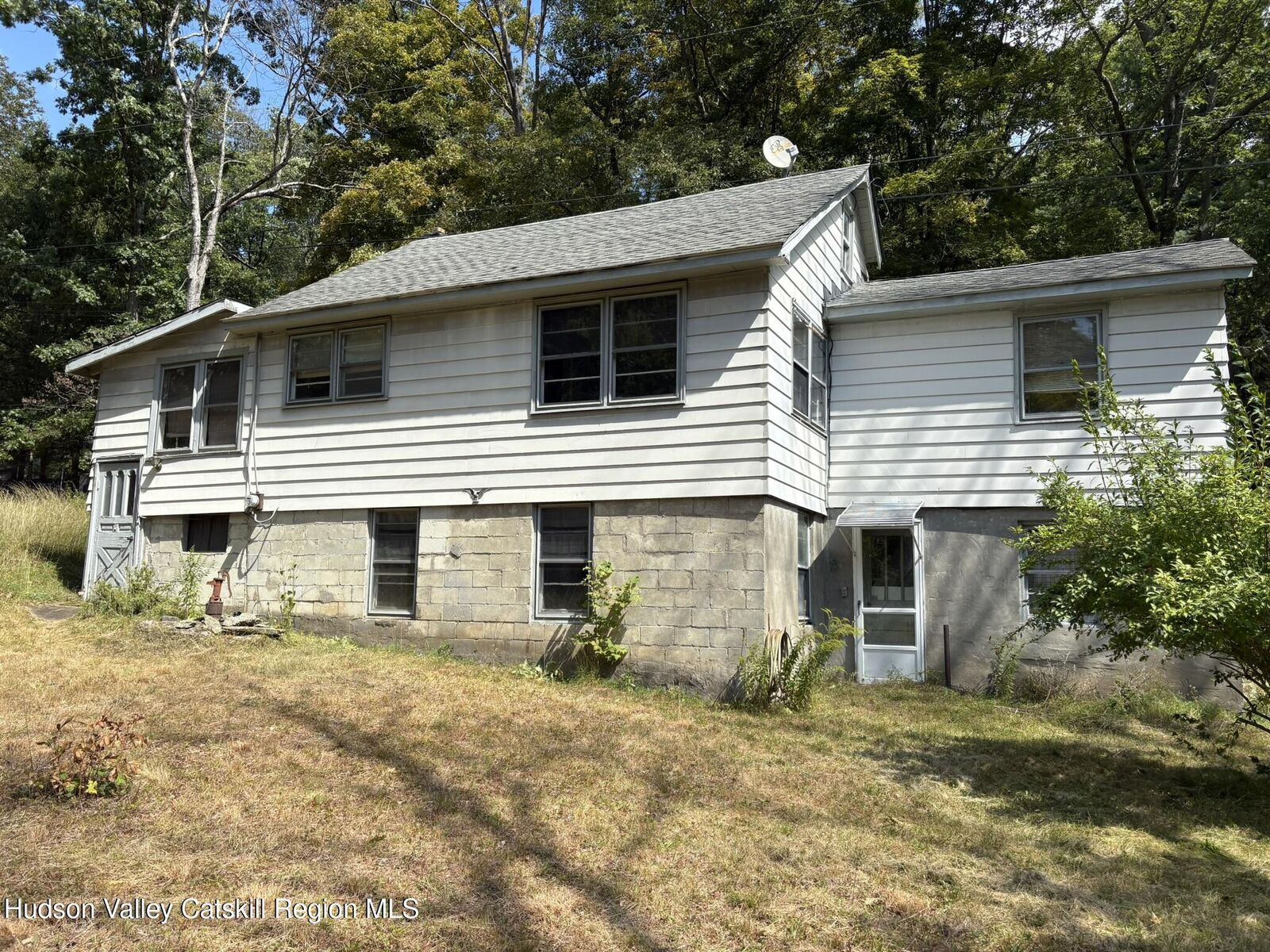 Property Photo:  42 E Pond Lilly  NY 12502 