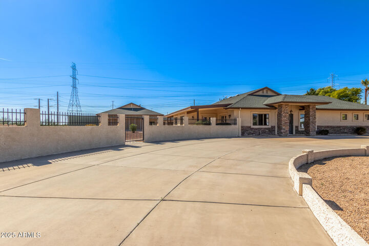 Property Photo:  9426 N 112th Avenue N  AZ 85351 