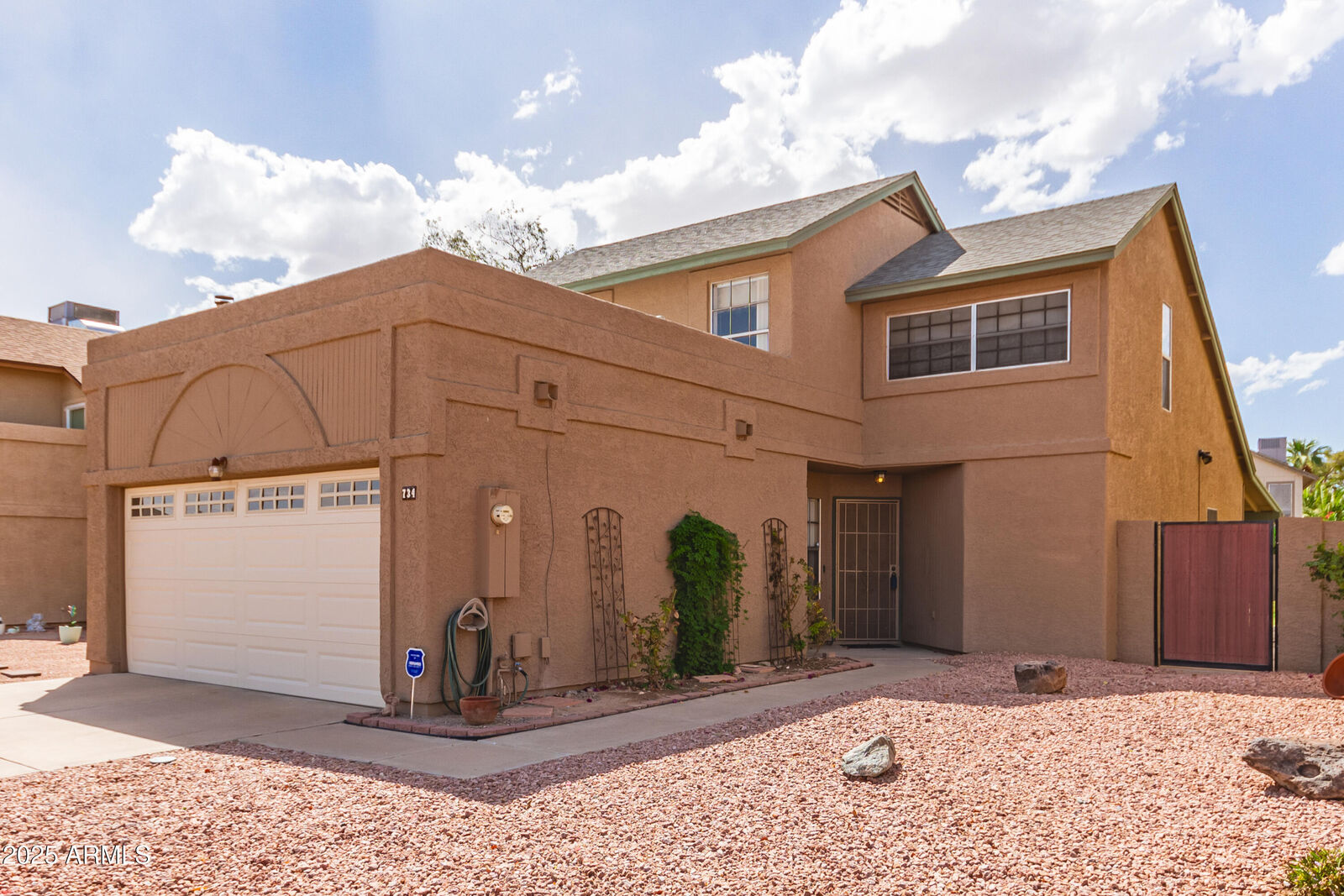 Property Photo:  734 N Criss Street  AZ 85226 