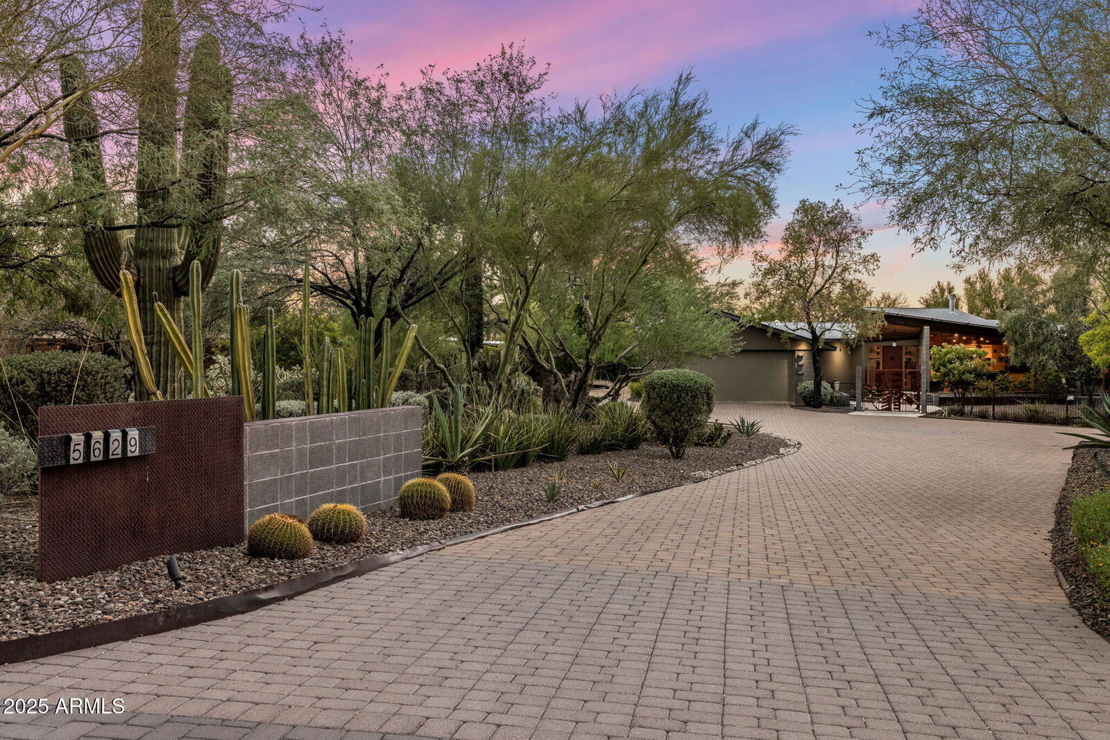 Property Photo:  5629 E Windstone Trail  AZ 85331 