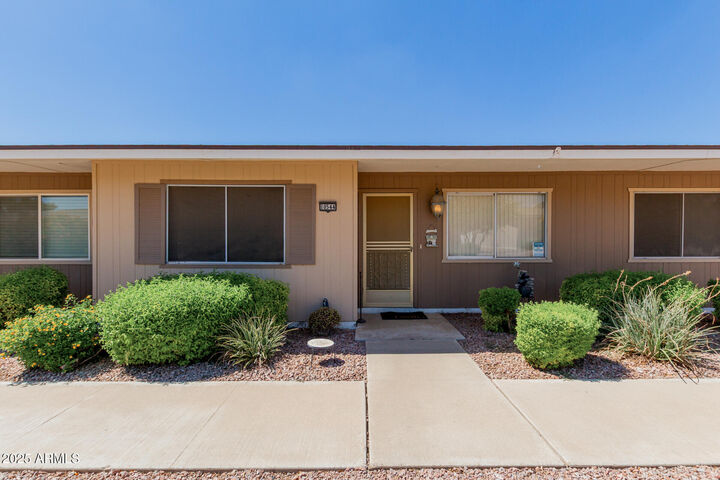 10544 W Coggins Drive  Sun City AZ 85351 photo