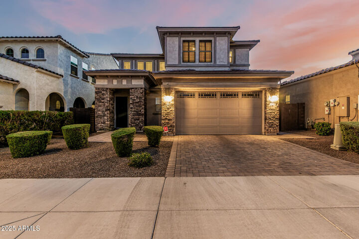 21936 N 33rd Place  Phoenix AZ 85050 photo
