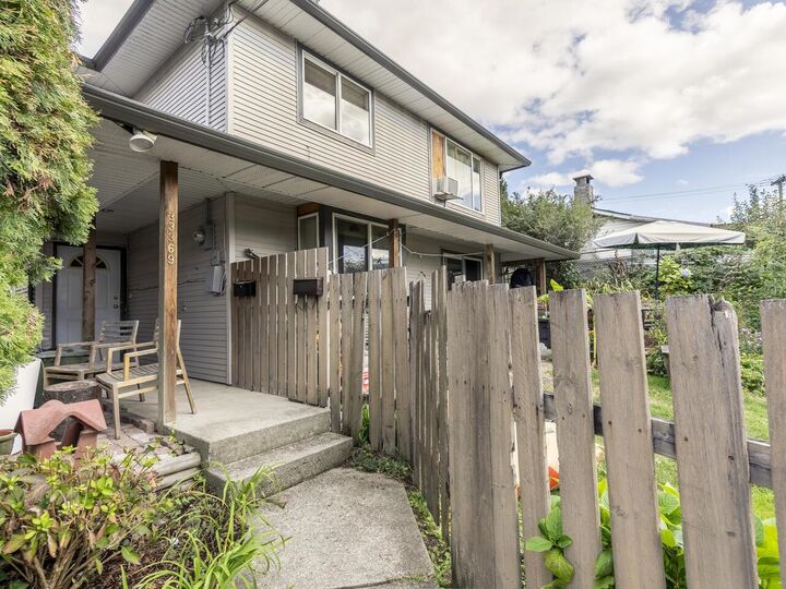 Property Photo: 33369 3rd Avenue BC V2V 1P1