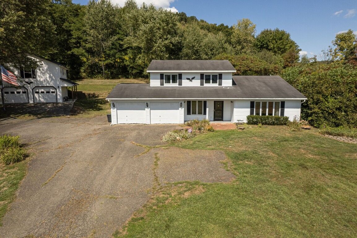 Property Photo:  173 Glenmary Drive  NY 13827 