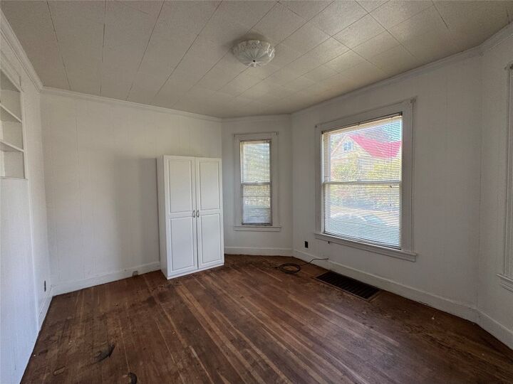 Property Photo: 26 Chestnut Street 1 NY 13905