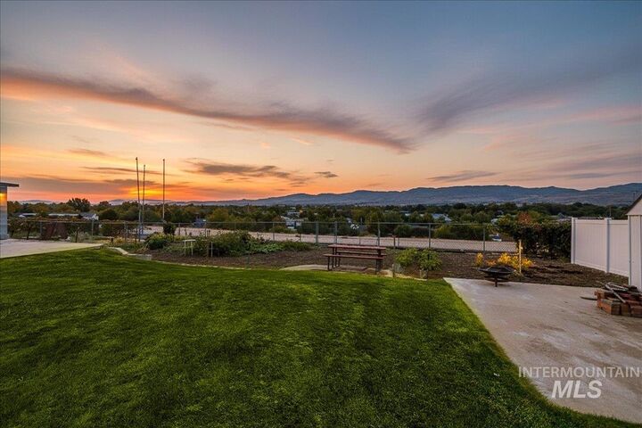 Property Photo: 2800 W Sunrise Rim Rd ID 83705