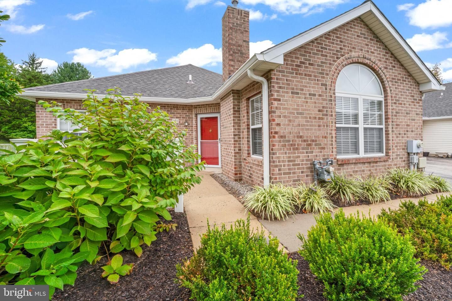 Property Photo: 161 Village Way 8C PA 19460