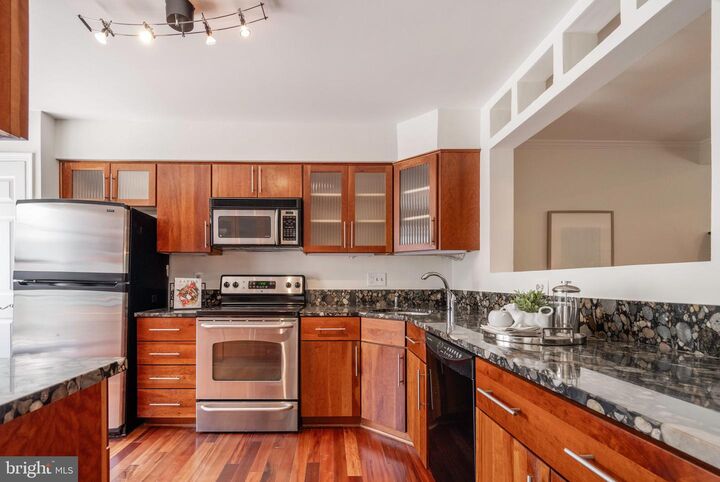 Property Photo: 324 Cloudes Mill Drive VA 22304