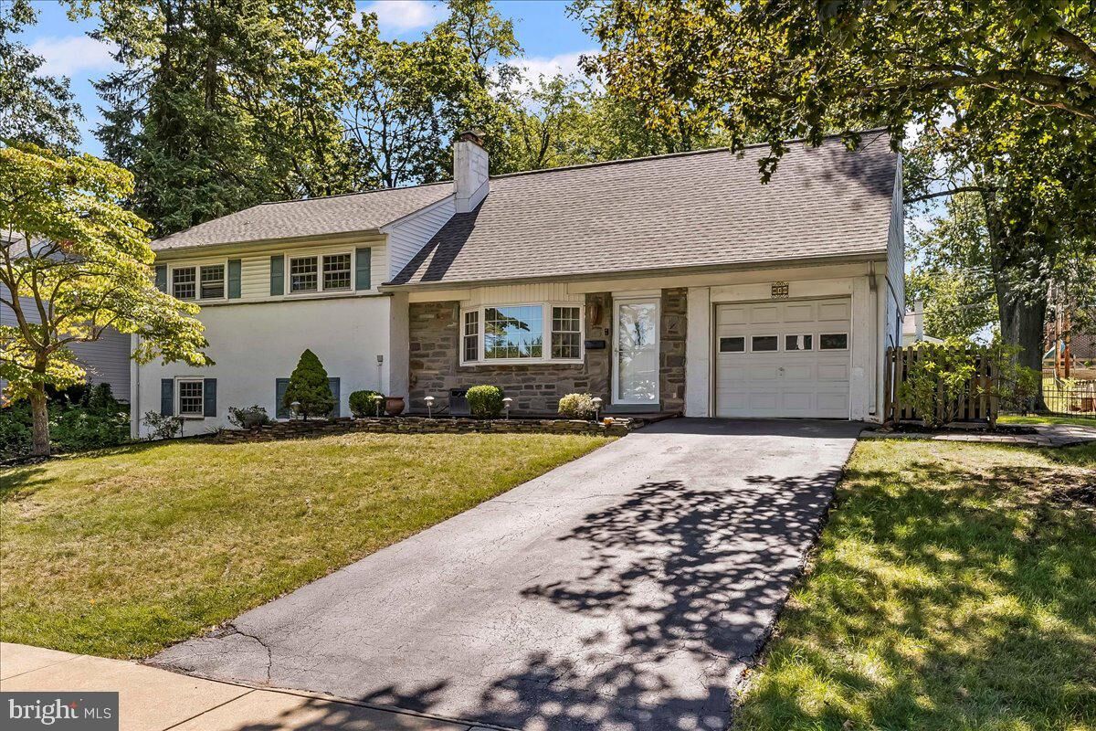 Property Photo:  610 Charles Drive  PA 19406 
