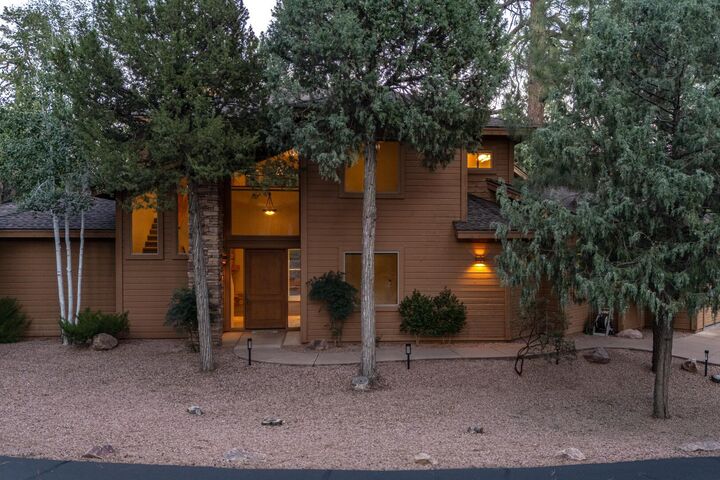 Property Photo: 2504 E Scarlet Bugler Circle AZ 85541