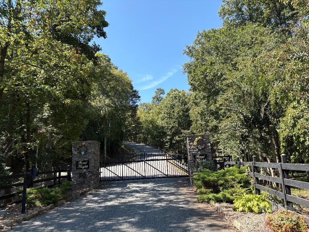 Property Photo: Lot 119 Trail Ridge Drive NC 28752