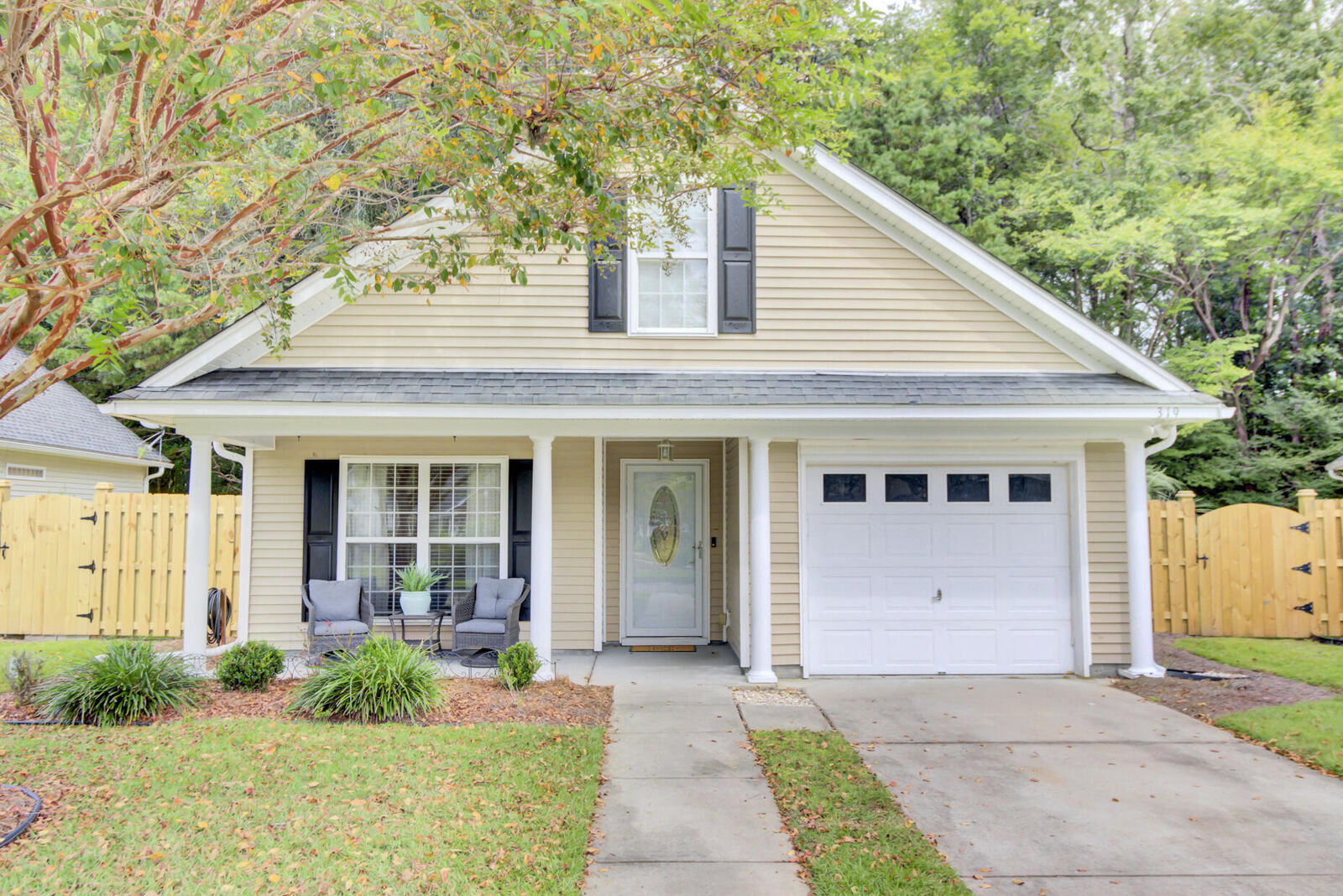 Property Photo:  319 Garden Grove Drive  SC 29485 