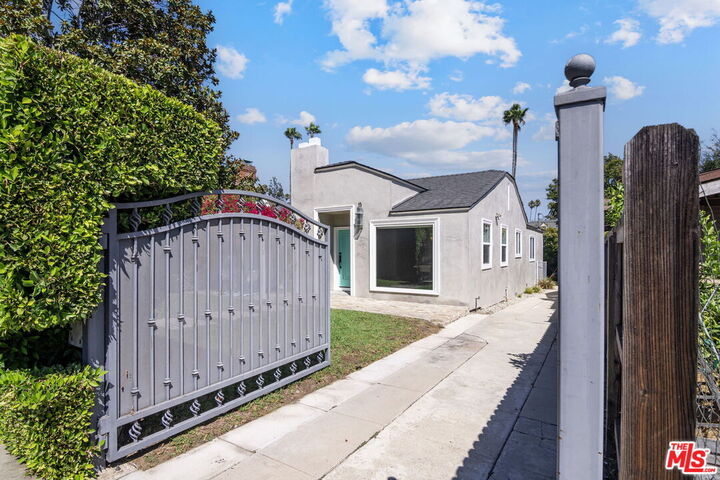 Property Photo: 1620 N Stanley Ave CA 90046