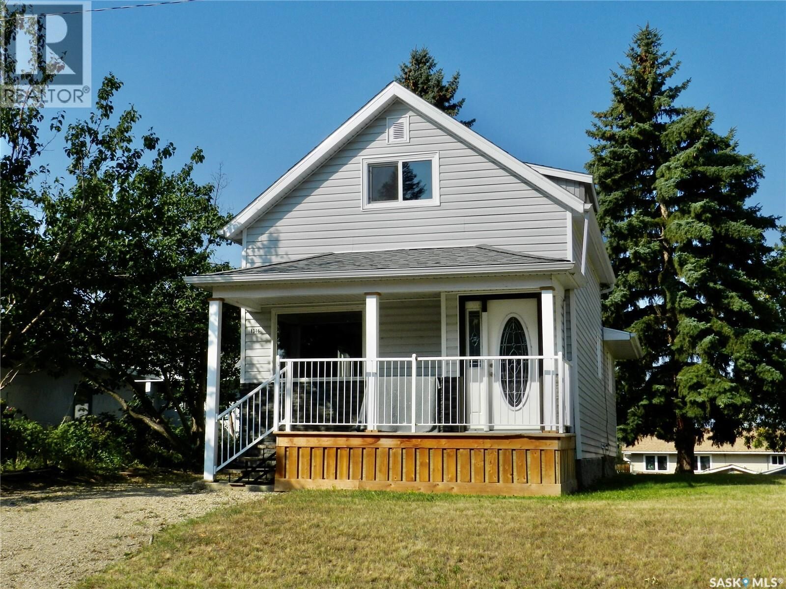 Property Photo:  1346 Connaught Avenue  SK S6H 4B8 